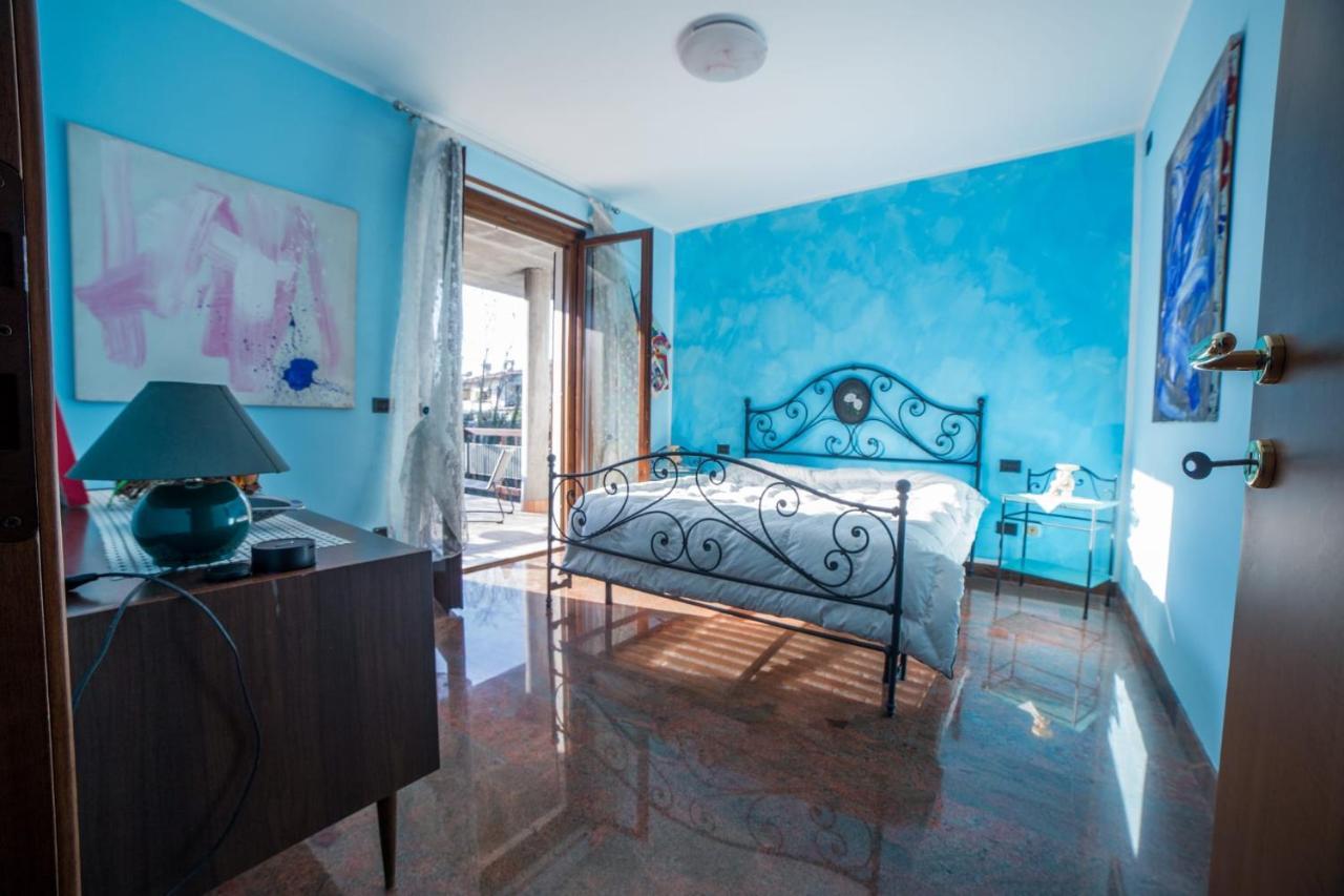 Villa Ivana Desenzano del Garda Esterno foto