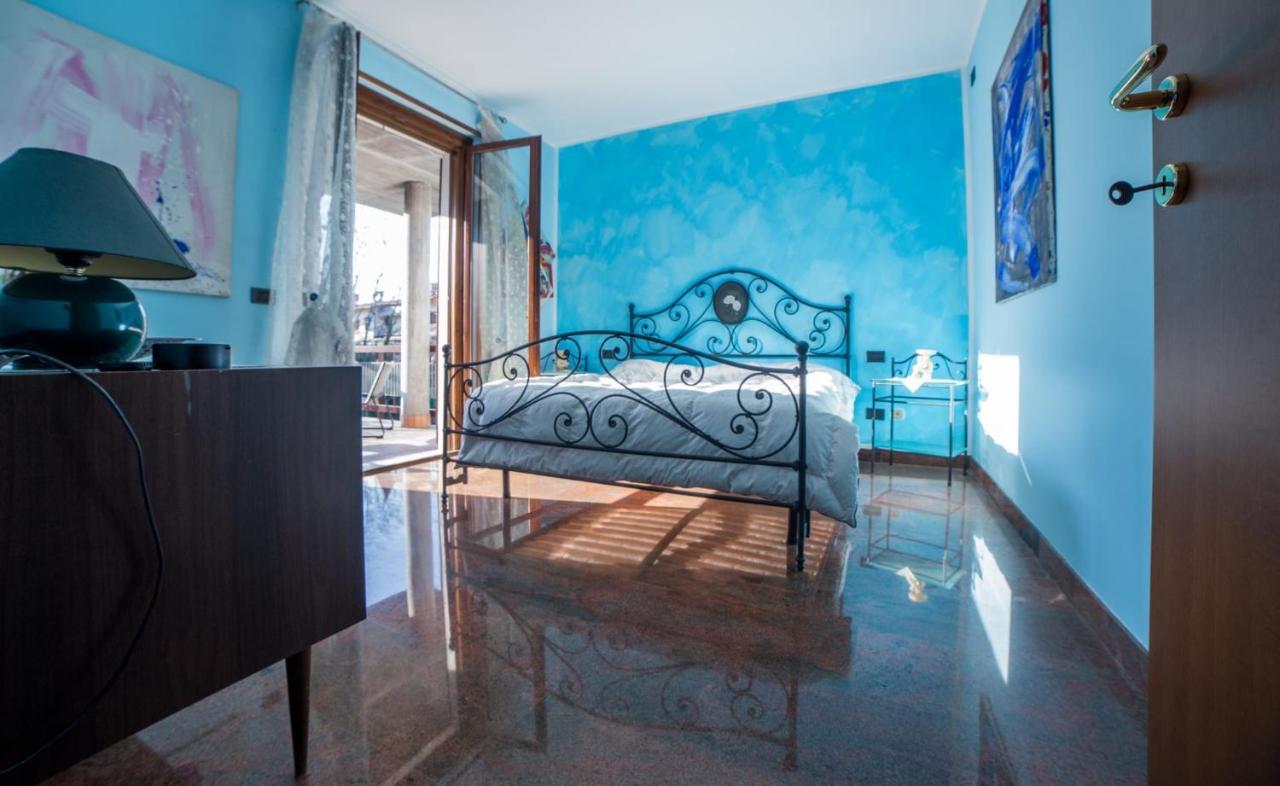 Villa Ivana Desenzano del Garda Esterno foto